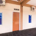 Oyo Life 2583 Kost Anggun