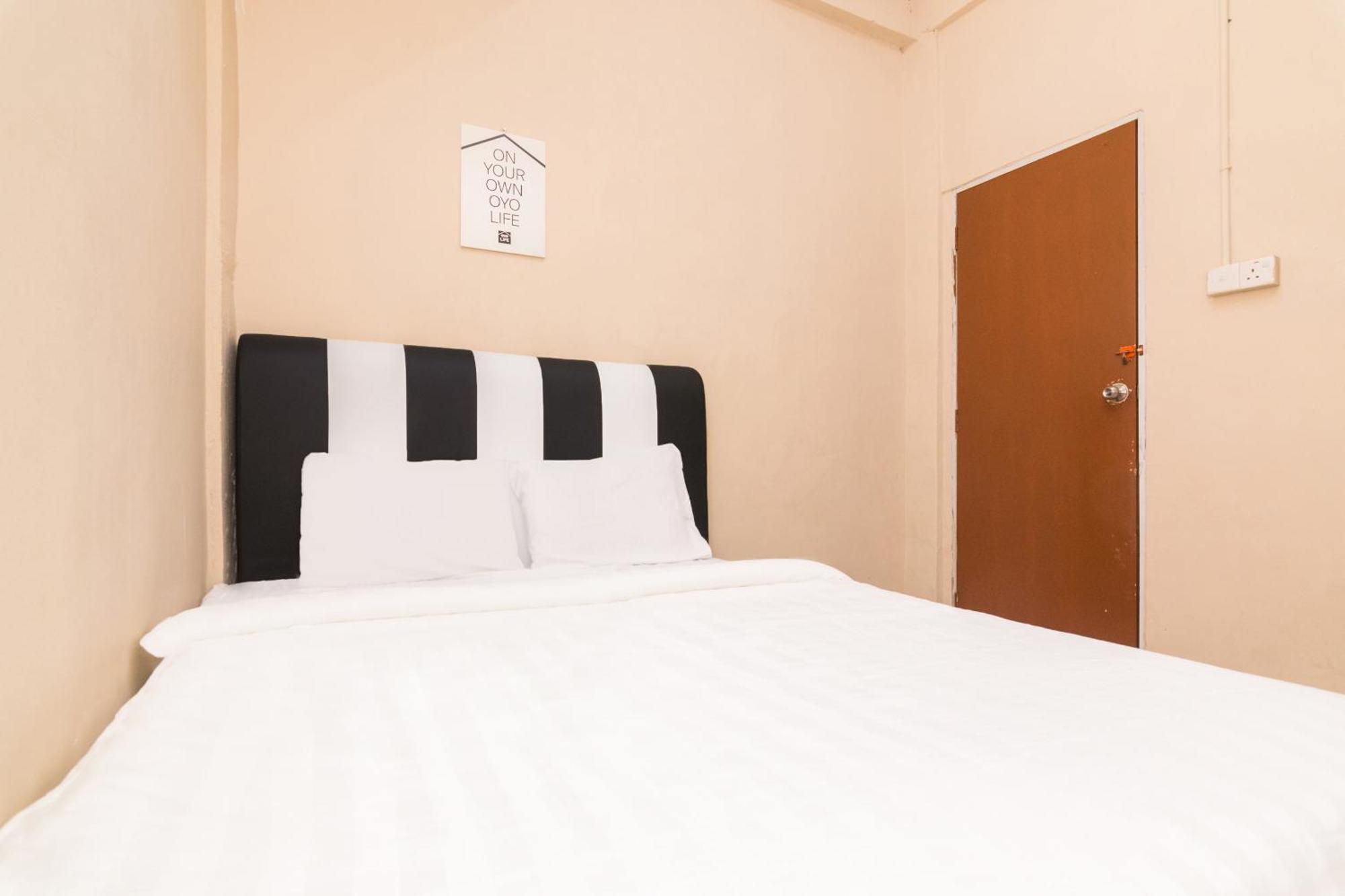 Hotel Oyo Life 2583 Kost Anggun Batam
